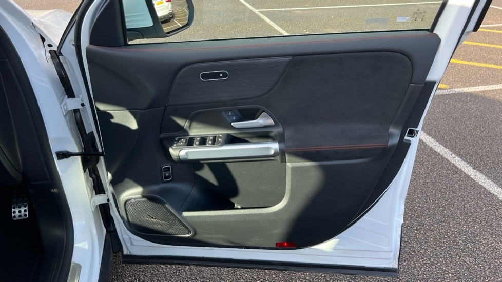 Used Mercedes-Benz EQB 2024 for sale - 76872680: Photo 37