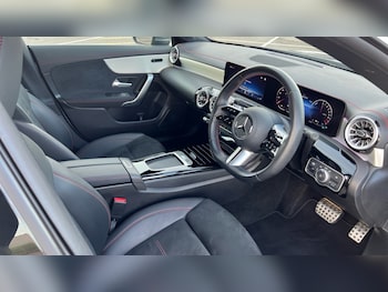 Used Mercedes-Benz CLA 2024 for sale - 75959495: Photo 3