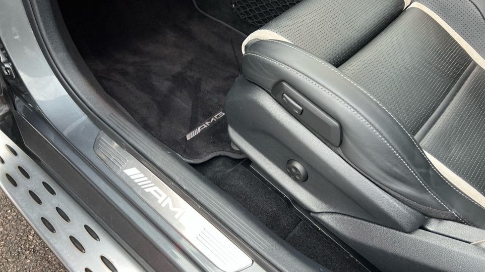 Used Mercedes-Benz GLC 2020 for sale - 76872484: Photo 44