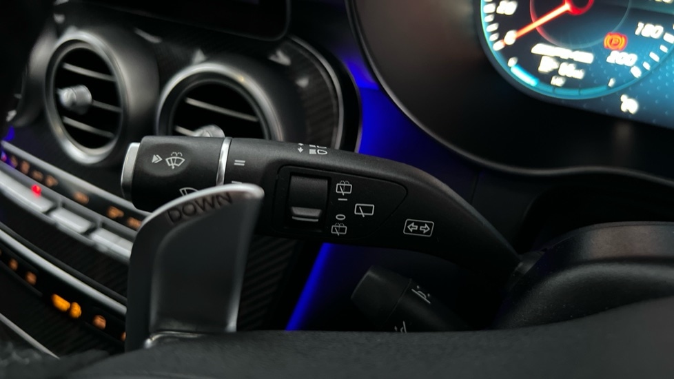 Used Mercedes-Benz GLC 2020 for sale - 76874263: Photo 32