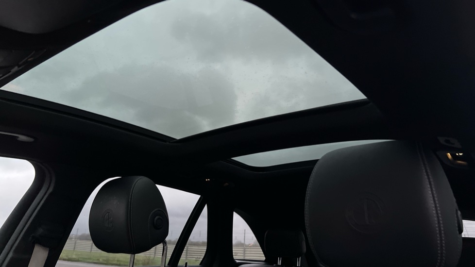 Used Mercedes-Benz GLC 2020 for sale - 76874263: Photo 38