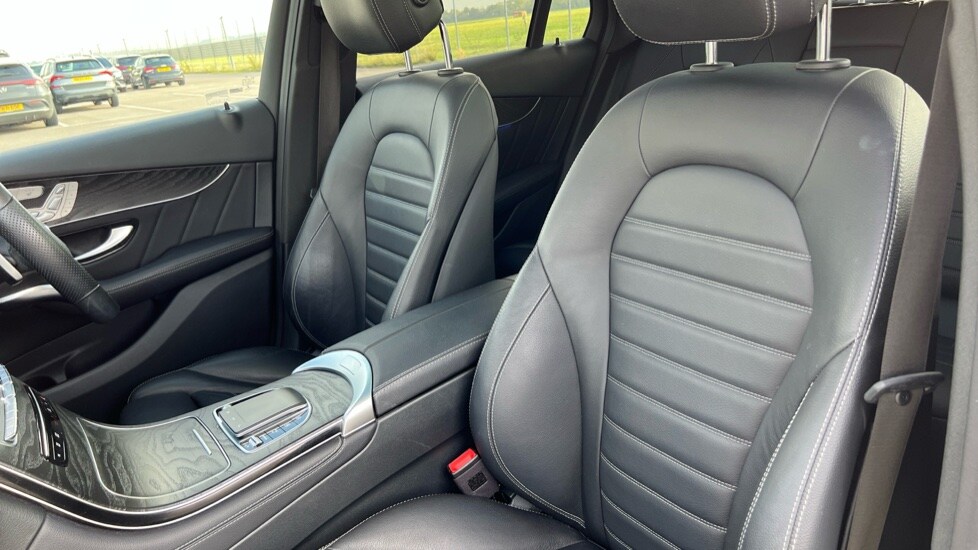 Used Mercedes-Benz GLC 2021 for sale - 76066919: Photo 14