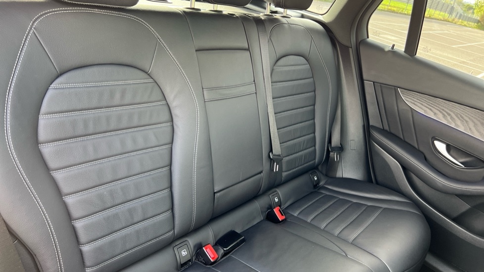 Used Mercedes-Benz GLC 2021 for sale - 76066919: Photo 15