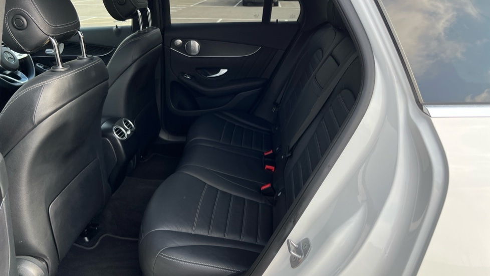 Used Mercedes-Benz GLC 2021 for sale - 76066919: Photo 24