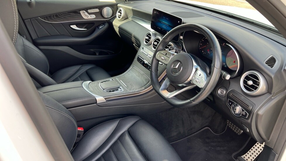 Used Mercedes-Benz GLC 2021 for sale - 76066919: Photo 3