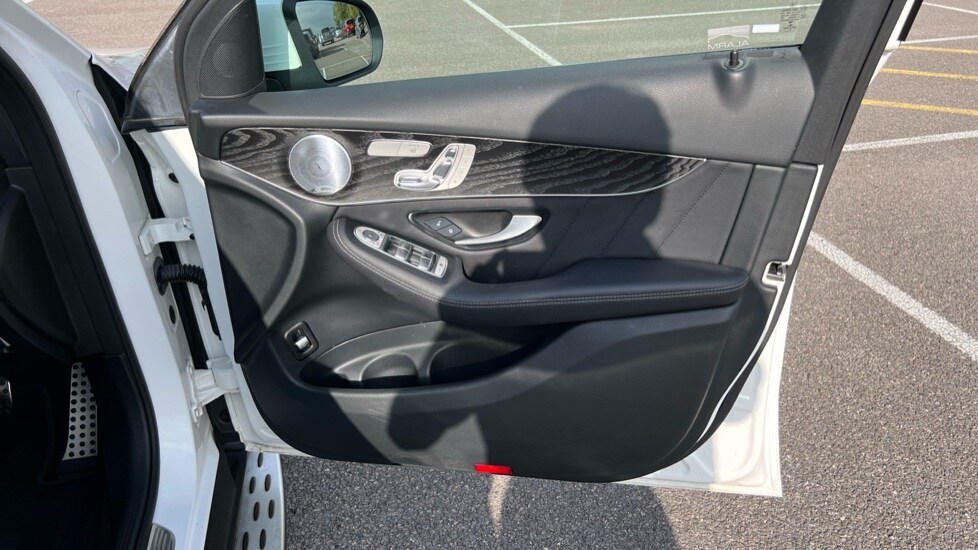 Used Mercedes-Benz GLC 2021 for sale - 76066919: Photo 37