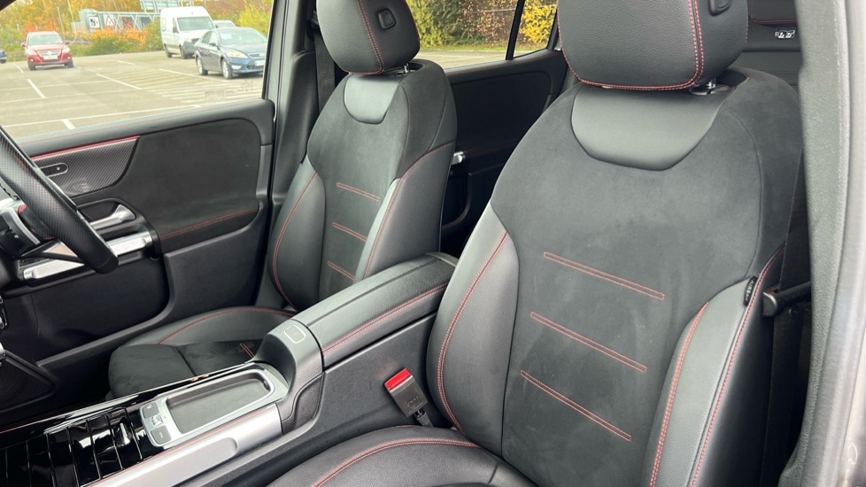 Used Mercedes-Benz GLB 2024 for sale - 76873620: Photo 14