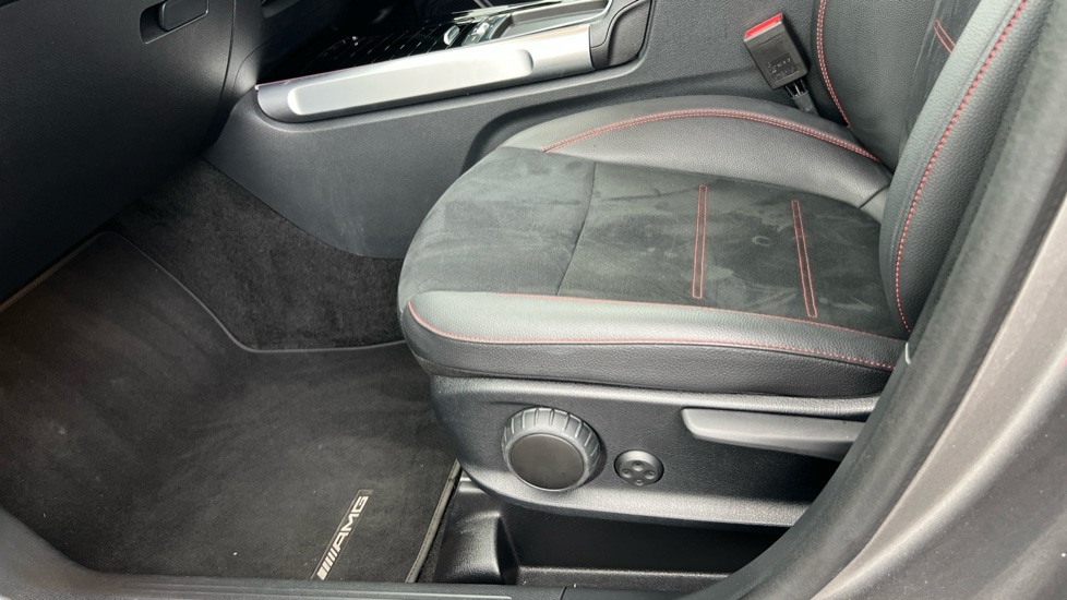 Used Mercedes-Benz GLB 2024 for sale - 76873620: Photo 39