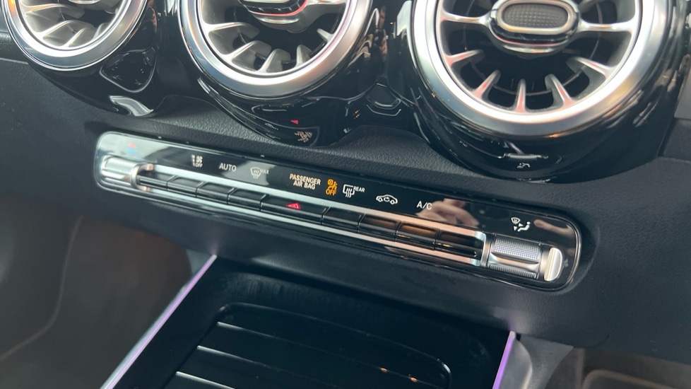 Used Mercedes-Benz GLB 2024 for sale - 76873620: Photo 42