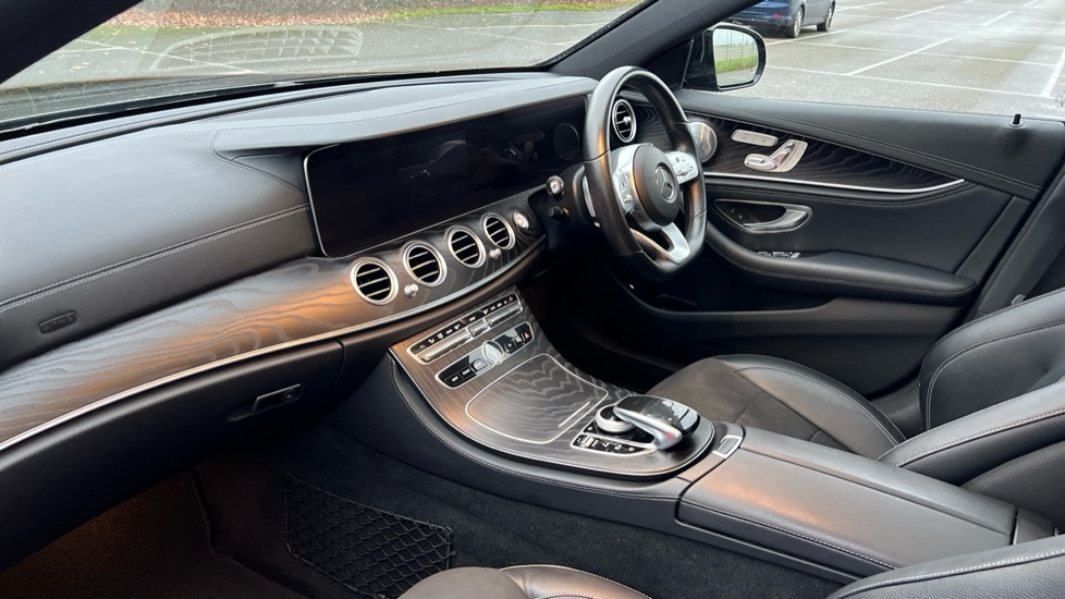 Used Mercedes-Benz E Class 2019 for sale - 76874854: Photo 11