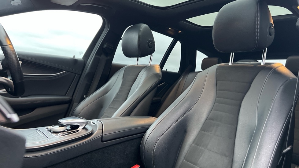 Used Mercedes-Benz E Class 2019 for sale - 76874854: Photo 14