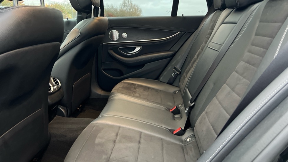 Used Mercedes-Benz E Class 2019 for sale - 76874854: Photo 24