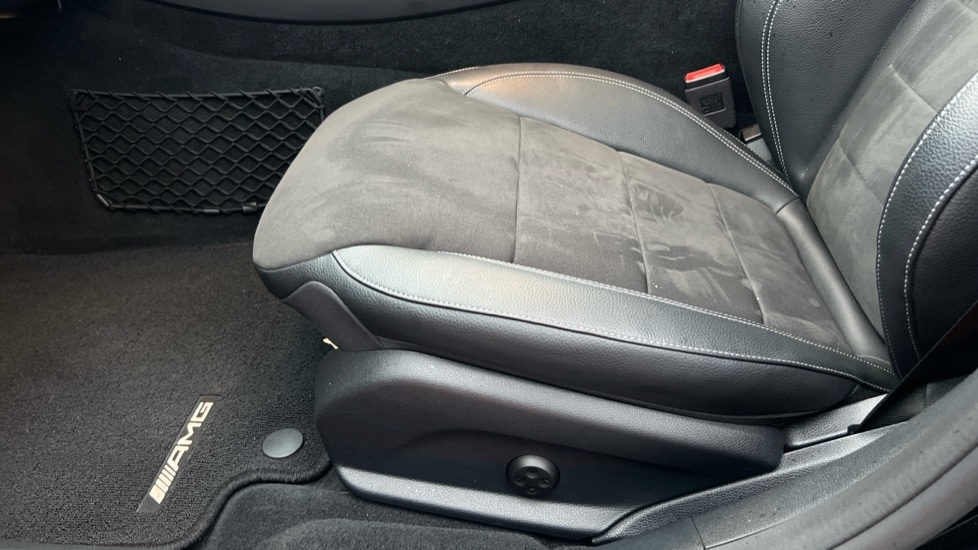 Used Mercedes-Benz E Class 2019 for sale - 76874854: Photo 39