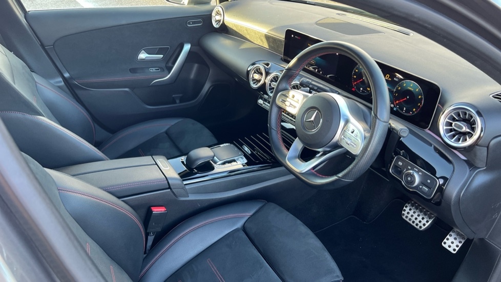 Used Mercedes-Benz A-Class 2019 for sale - 76872320: Photo 3