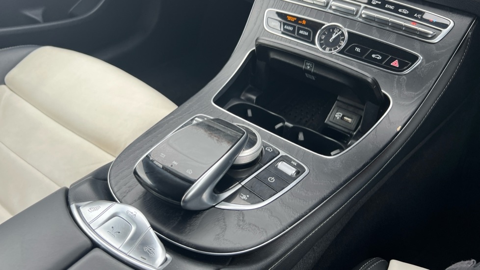 Used Mercedes-Benz E Class 2019 for sale - 76872603: Photo 35