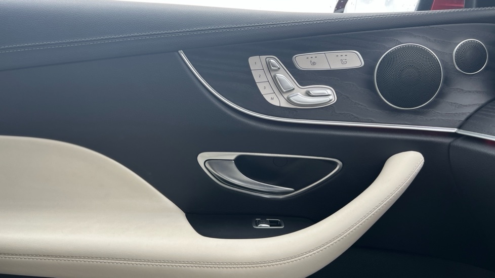Used Mercedes-Benz E Class 2019 for sale - 76872603: Photo 37