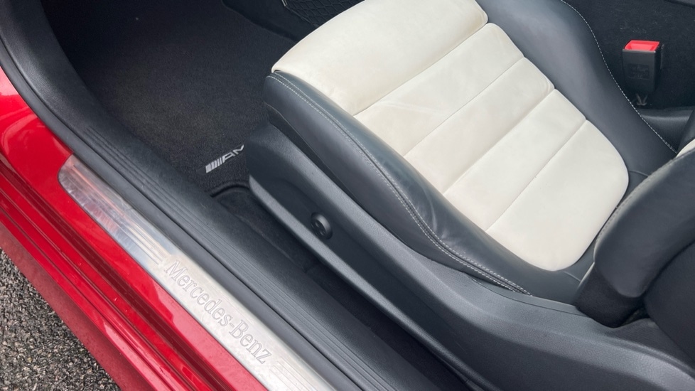 Used Mercedes-Benz E Class 2019 for sale - 76872603: Photo 43