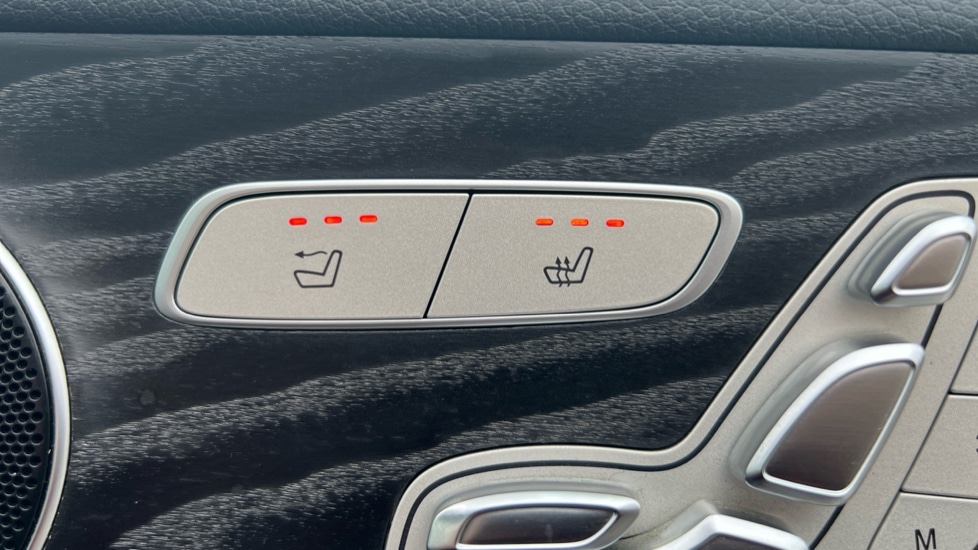 Used Mercedes-Benz E Class 2019 for sale - 76872603: Photo 48