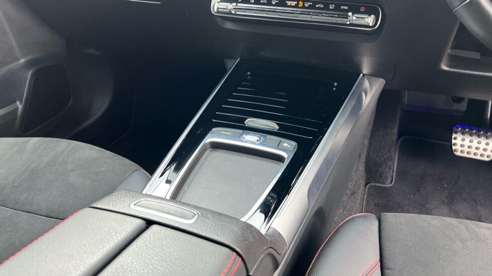 Used Mercedes-Benz GLB 2024 for sale - 76873607: Photo 35