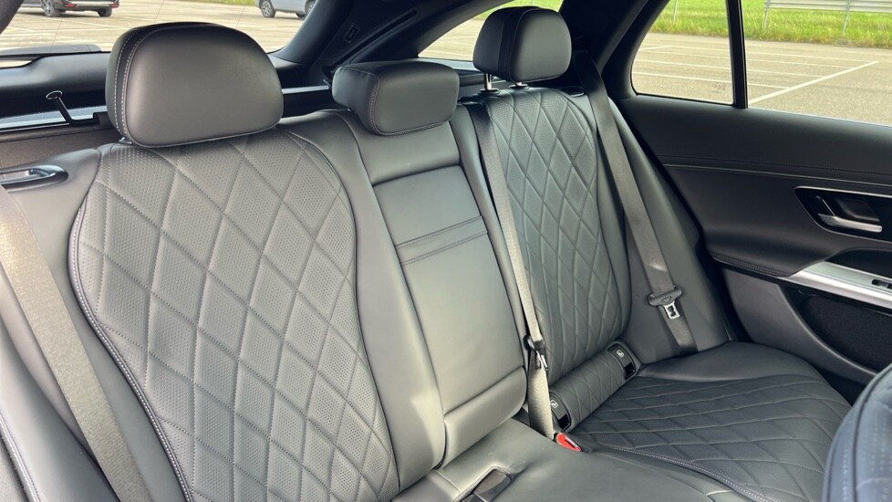 Used Mercedes-Benz E Class 2024 for sale - 76272803: Photo 15