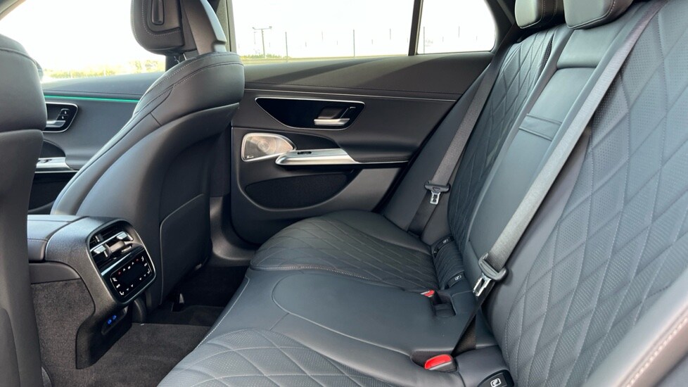 Used Mercedes-Benz E Class 2024 for sale - 76272803: Photo 24