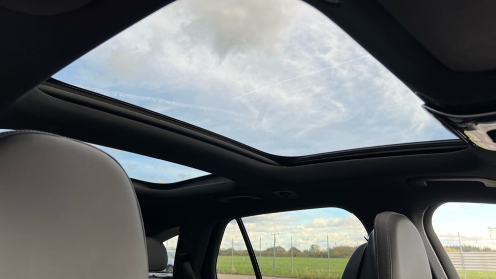 Used Mercedes-Benz E Class 2024 for sale - 76272803: Photo 37