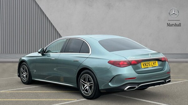 Used Mercedes-Benz E Class 2025 for sale - 76261543: Photo 2