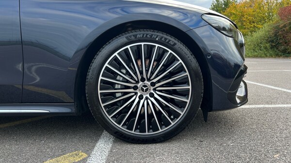 Used Mercedes-Benz E Class 2024 for sale - 76272993: Photo 5