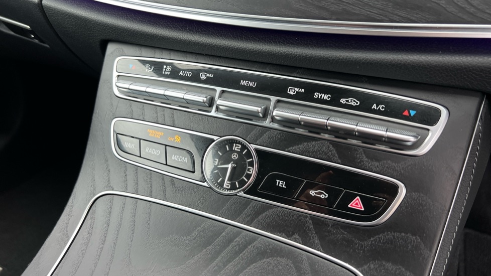 Used Mercedes-Benz E Class 2020 for sale - 76494019: Photo 42