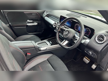 Used Mercedes-Benz GLB 2024 for sale - 76458826: Photo