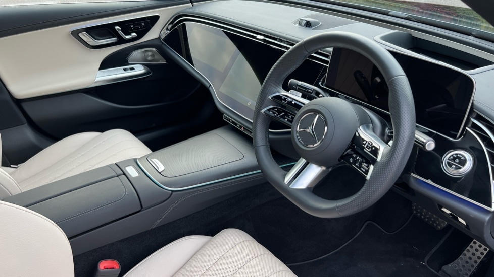 Used Mercedes-Benz E Class 2024 for sale - 77042947: Photo 3