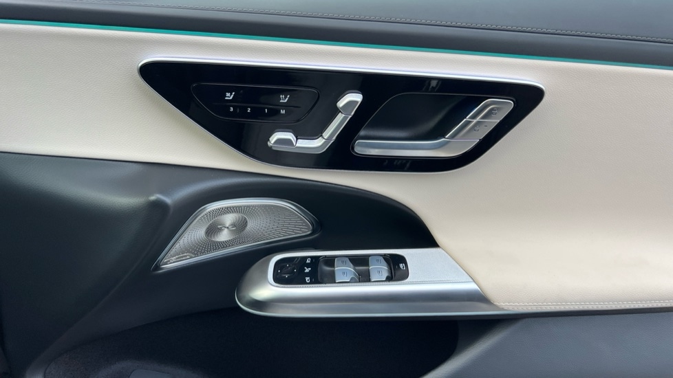 Used Mercedes-Benz E Class 2024 for sale - 77042947: Photo 37