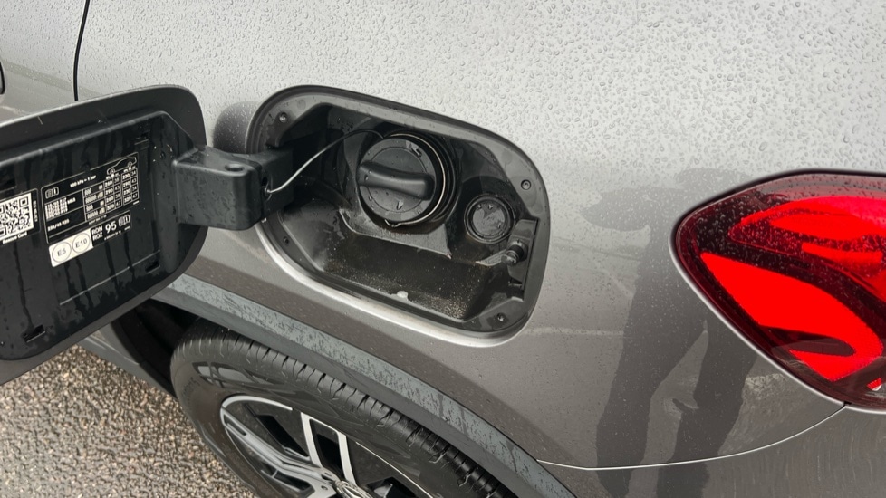 Used Mercedes-Benz GLA 2021 for sale - 76556943: Photo 28