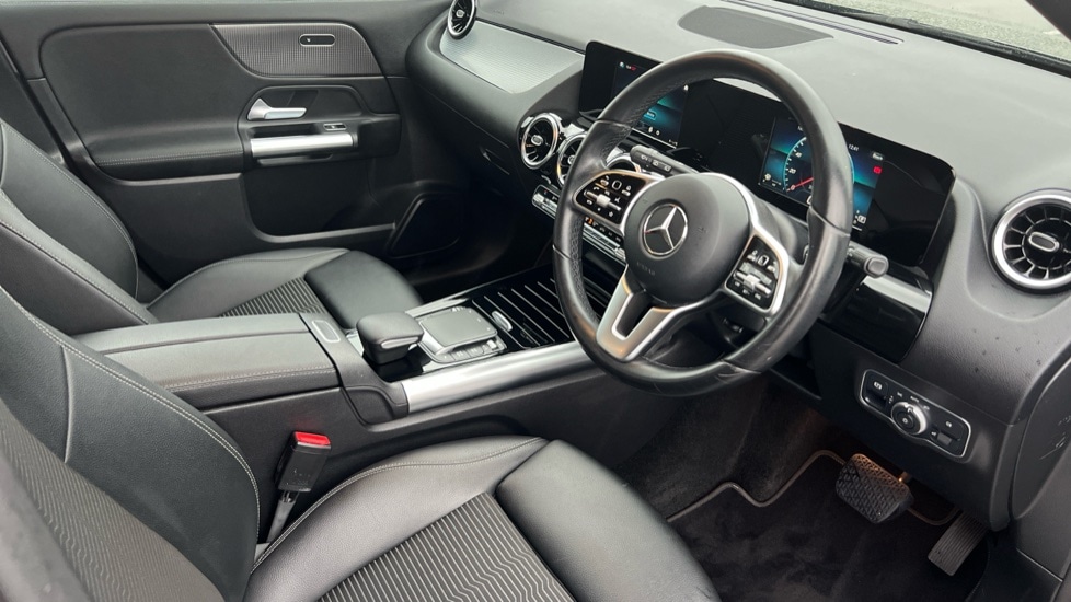 Used Mercedes-Benz GLA 2021 for sale - 76556943: Photo 3