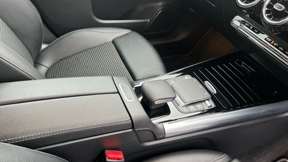 Used Mercedes-Benz GLA 2021 for sale - 76556943: Photo 34