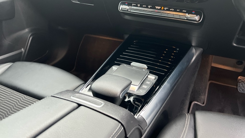 Used Mercedes-Benz GLA 2021 for sale - 76556943: Photo 35