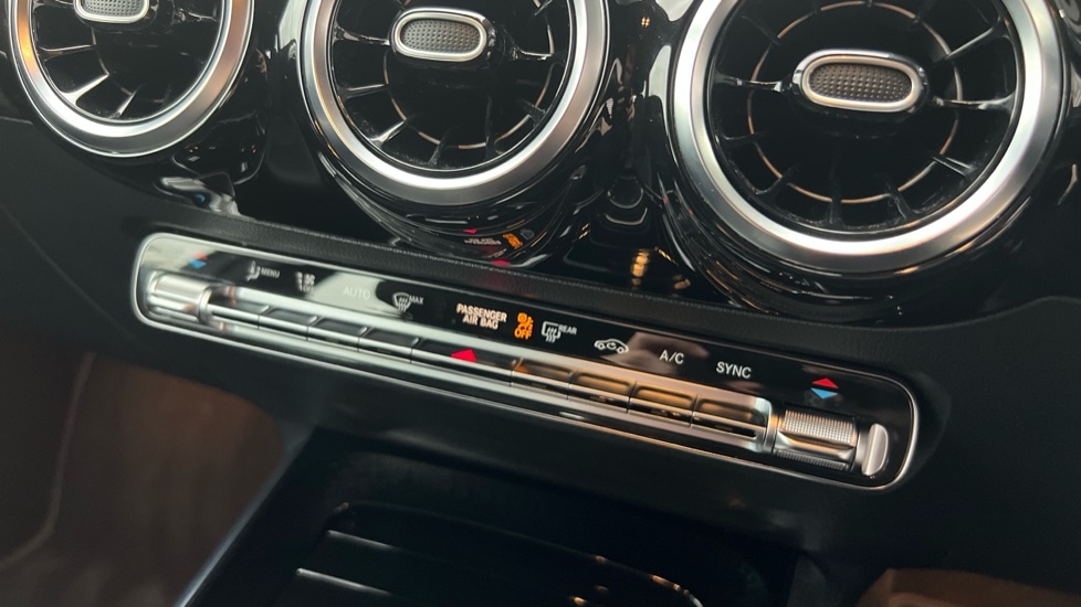 Used Mercedes-Benz GLA 2021 for sale - 76556943: Photo 49