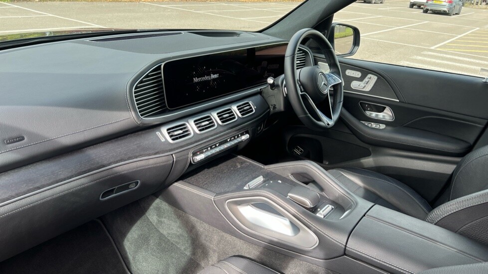 Used Mercedes-Benz GLE 2024 for sale - 76870331: Photo 11