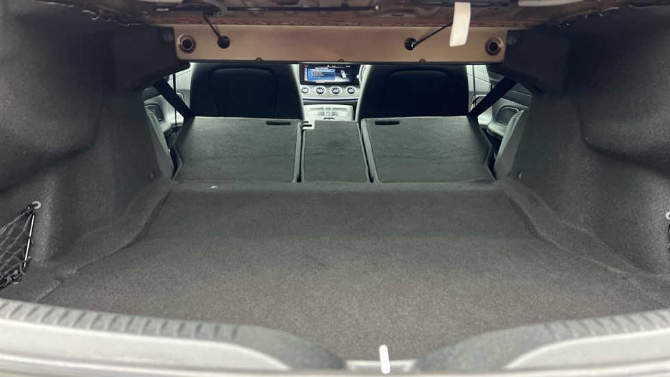 Used Mercedes-Benz E Class 2020 for sale - 76870386: Photo 18