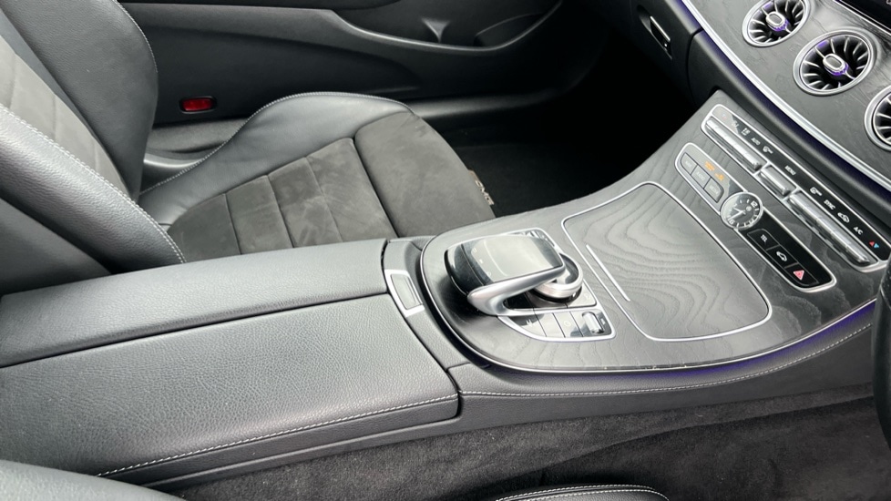 Used Mercedes-Benz E Class 2020 for sale - 76870386: Photo 34