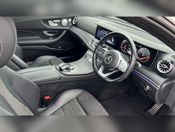 Used Mercedes-Benz E Class 2020 for sale - 76870386: Photo