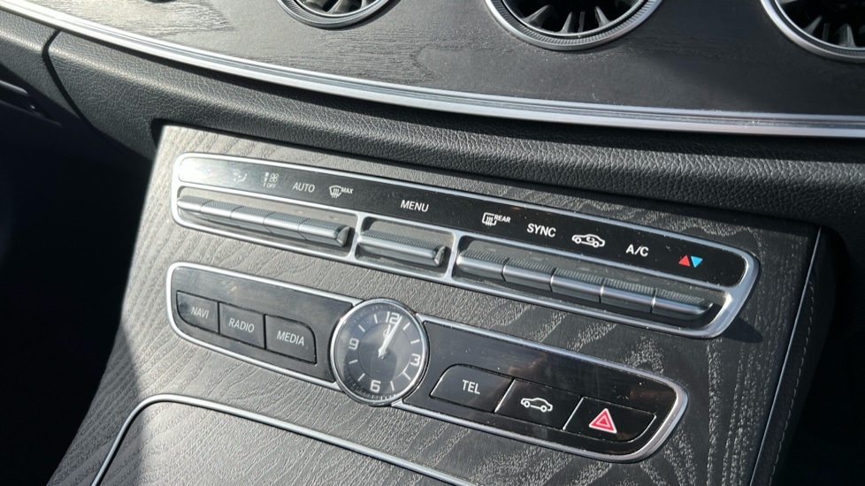 Used Mercedes-Benz E Class 2018 for sale - 76870704: Photo 42