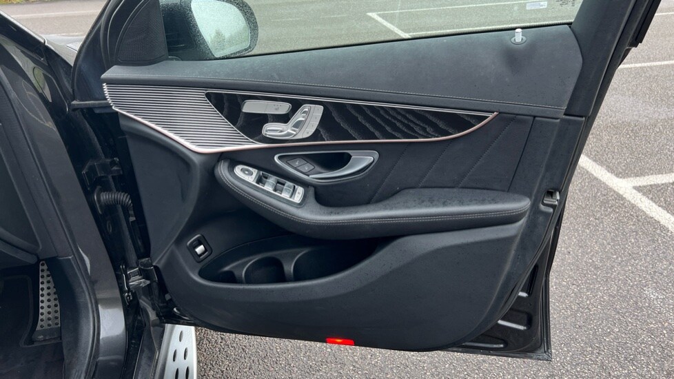 Used Mercedes-Benz EQC 2022 for sale - 76856385: Photo 37