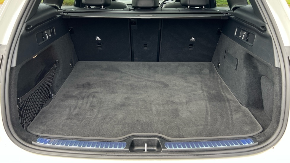 Used Mercedes-Benz GLC 2024 for sale - 76873369: Photo 17