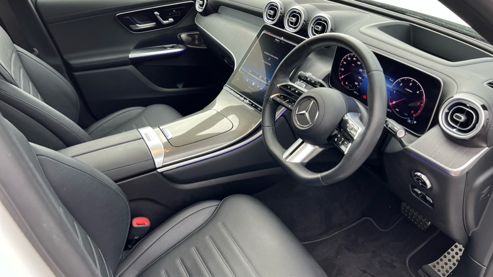 Used Mercedes-Benz GLC 2024 for sale - 76873369: Photo 3