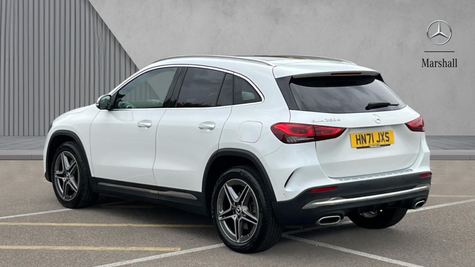 Used Mercedes-Benz GLA 2021 for sale - 76869792: Photo 2