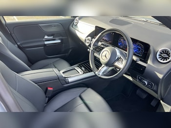 Used Mercedes-Benz EQA 2024 for sale - 76589847: Photo