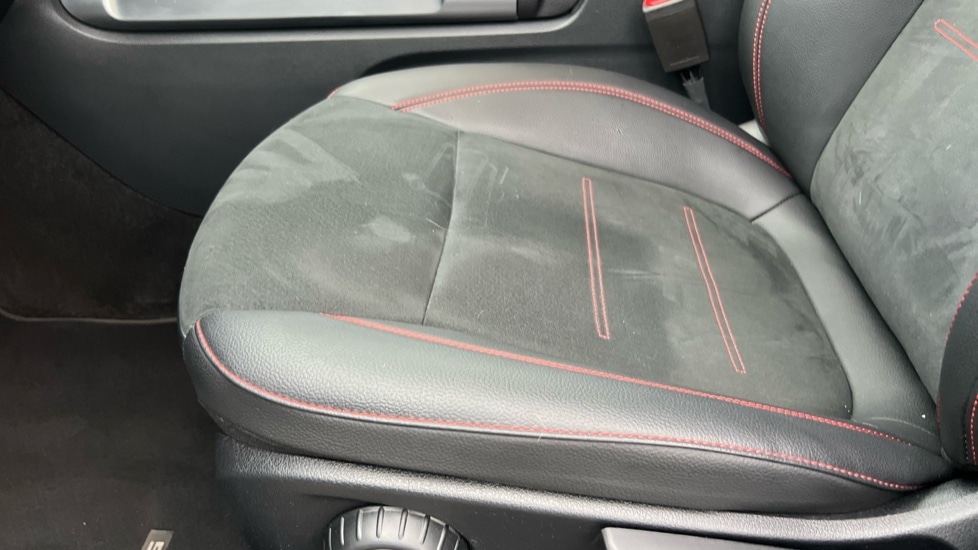 Used Mercedes-Benz GLB 2023 for sale - 76870603: Photo 38