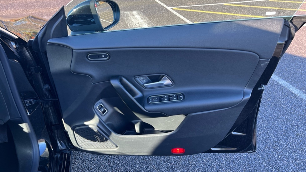 Used Mercedes-Benz CLA 2024 for sale - 76873288: Photo 37