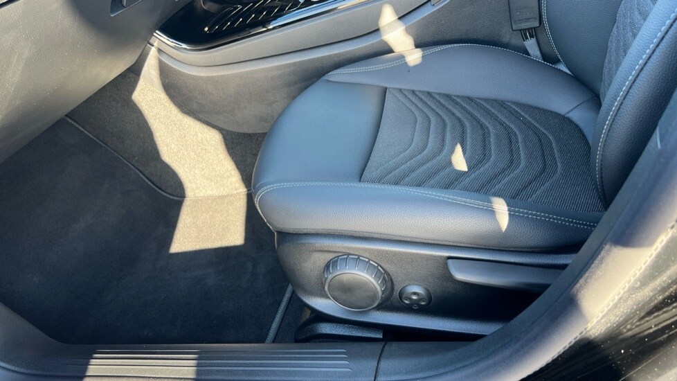 Used Mercedes-Benz CLA 2024 for sale - 76873288: Photo 39